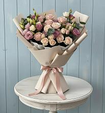 Букет цветов из:  Розы и Лизиантусы в Захарьино