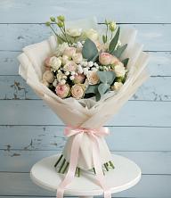 Букет цветов из:  Розы и Лизиантусы в Захарьино