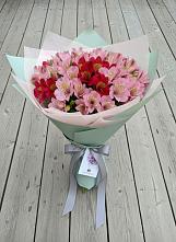 Букет цветов из:  Альстромерии в Захарьино