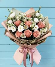 Букет цветов из:  Розы, Альстромерии и Лизиантусы в Захарьино