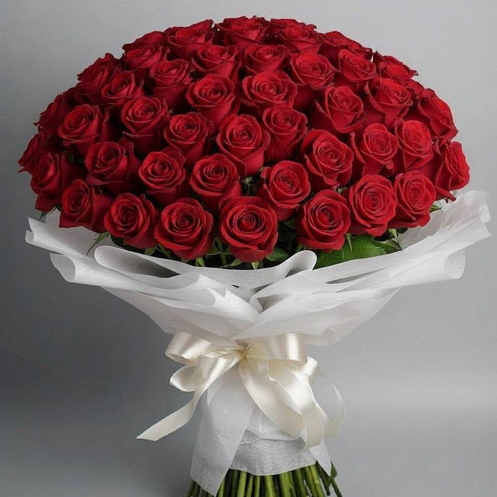 Букет 101 Красная роза Блэк Мэджик в Захарьино