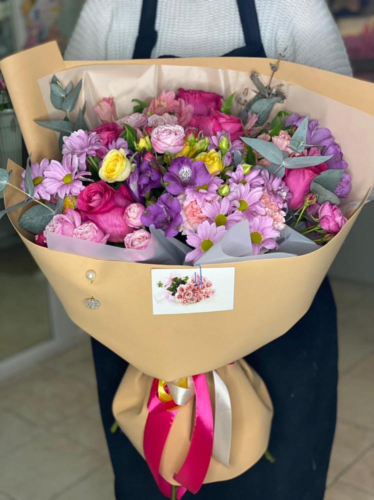 Букет цветов из: Хризантемы, Гвоздики и Альстромерии в Захарьино