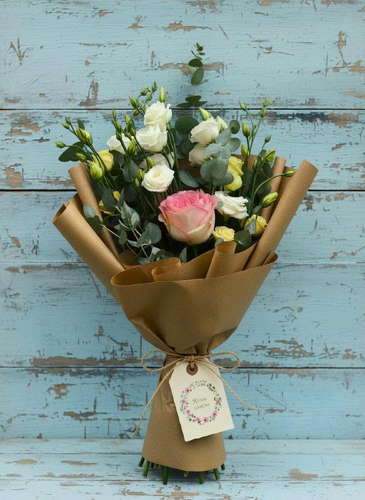 Букет цветов из: Розы и Лизиантусы в Захарьино