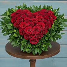 Цветочная композиция из Розы в виде сердца в Захарьино