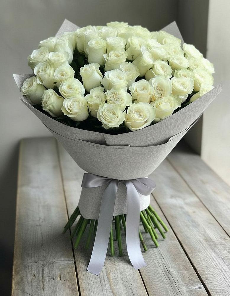 Букет 35 Белых роз в Захарьино
