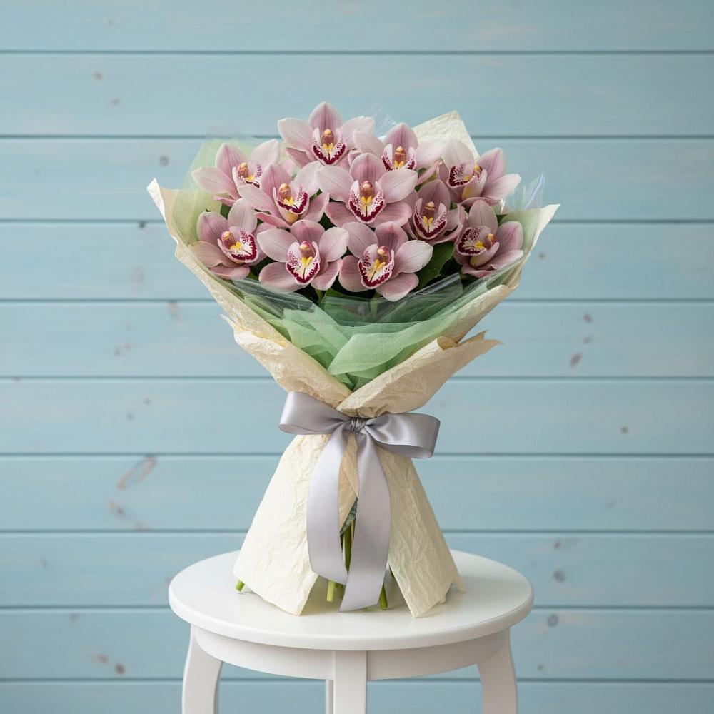 Букет цветов из: Орхидеи и Розы в Захарьино