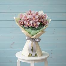 Букет цветов из:  Орхидеи и Розы #REPLACE_PRED# Захарьино