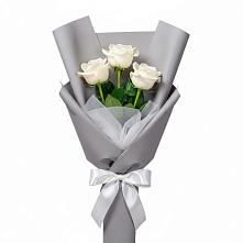 Букет 3 белые розы в Захарьино