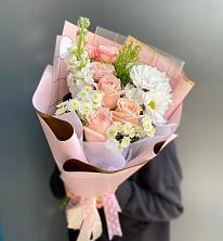 Букет цветов из:  Хризантемы и Розы в Захарьино