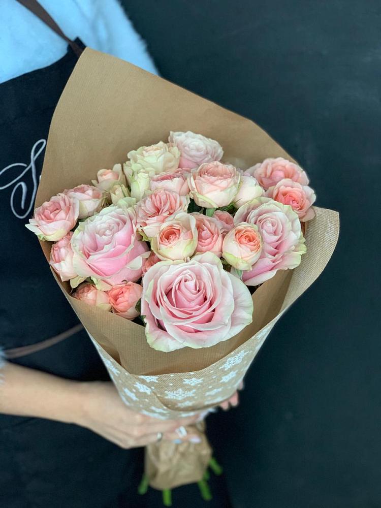 Букет цветов из: Хризантемы и Розы в Захарьино