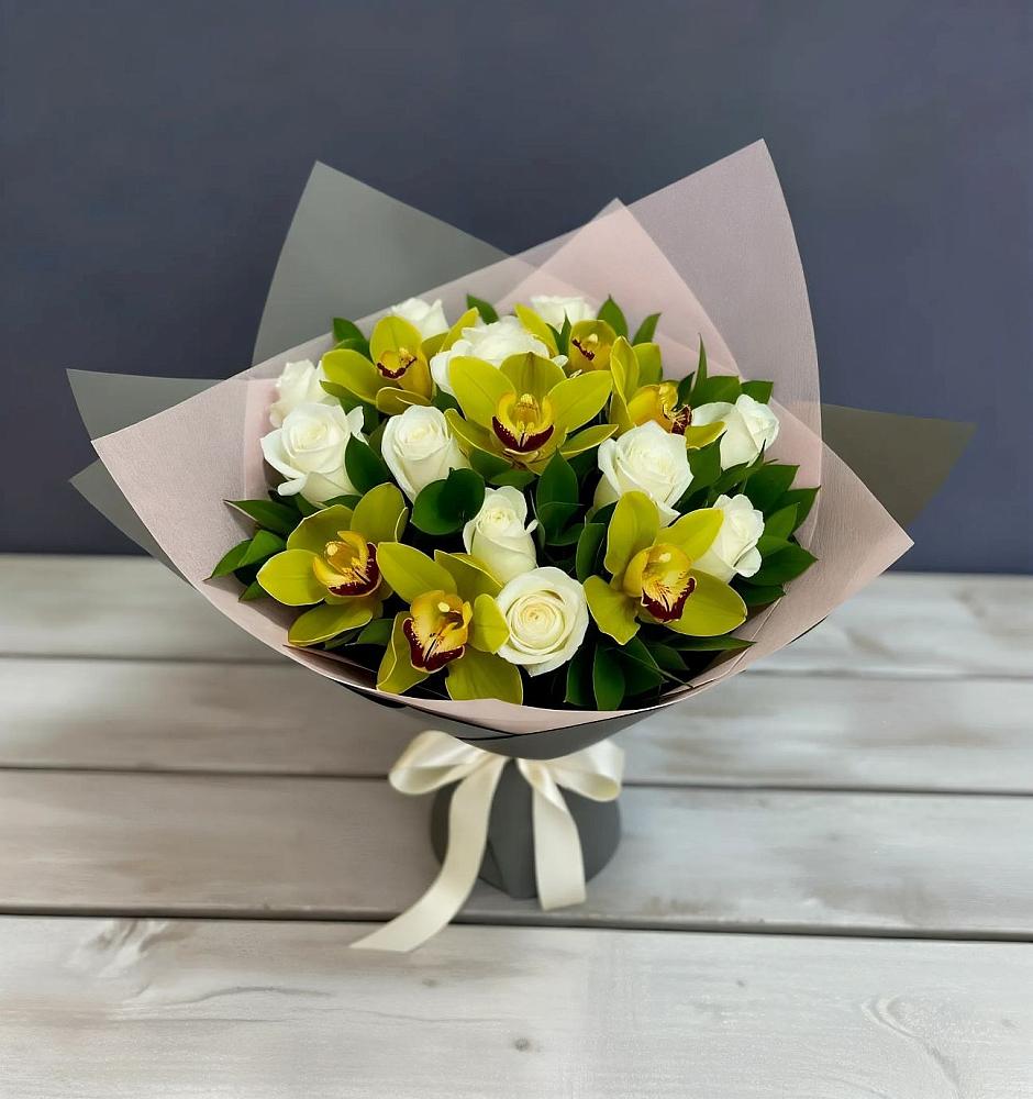 Букет цветов из: Орхидеи и Розы в Захарьино