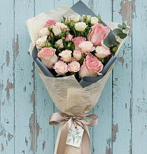 Букет цветов из:  Розы в Захарьино
