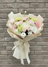 Букет цветов из:  Гвоздики, Розы, Лизиантусы и Хризантемы в Захарьино