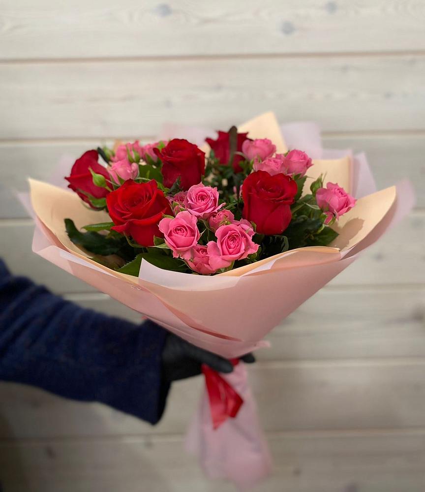 Букет цветов из: Розы в Захарьино